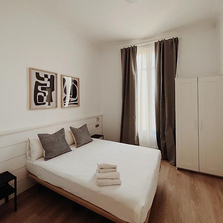 Apartamentos Express By Gaiarooms Barcellona Esterno foto