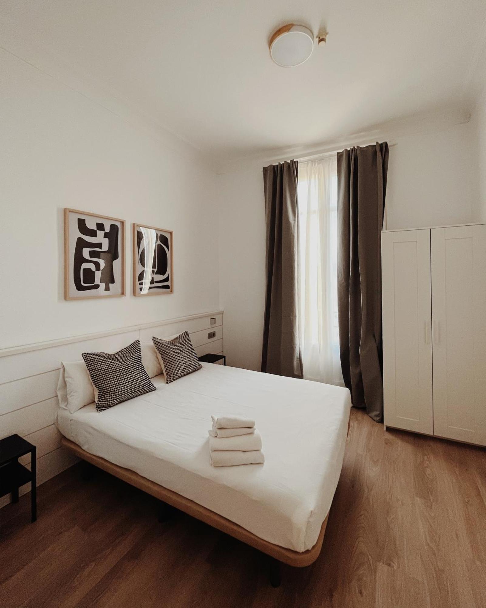 Apartamentos Express By Gaiarooms Barcellona Esterno foto